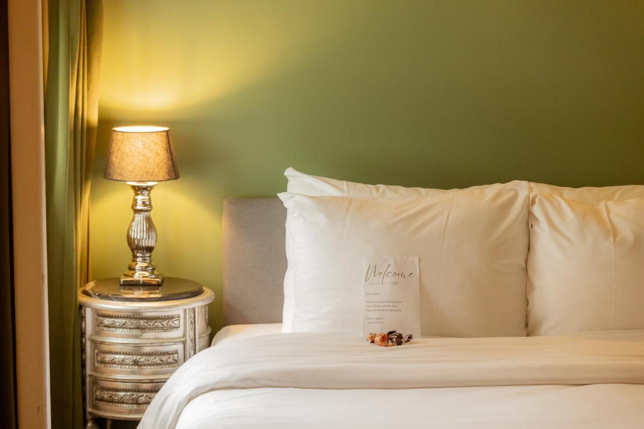 FLOATS by H2OTEL Rotterdam Bagian luar foto