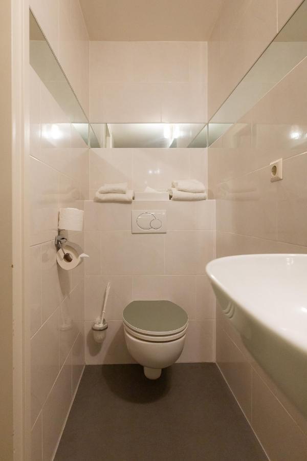FLOATS by H2OTEL Rotterdam Bagian luar foto
