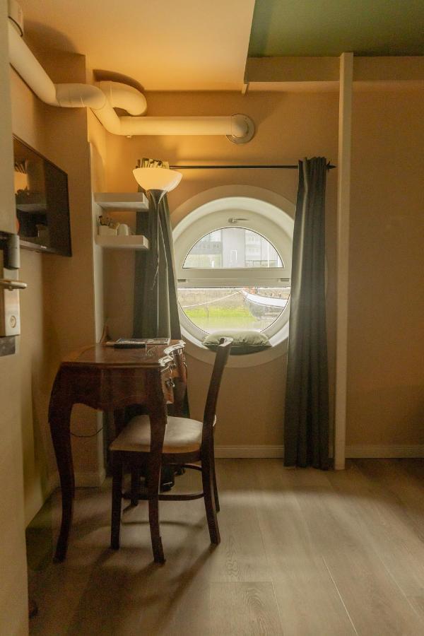 FLOATS by H2OTEL Rotterdam Bagian luar foto